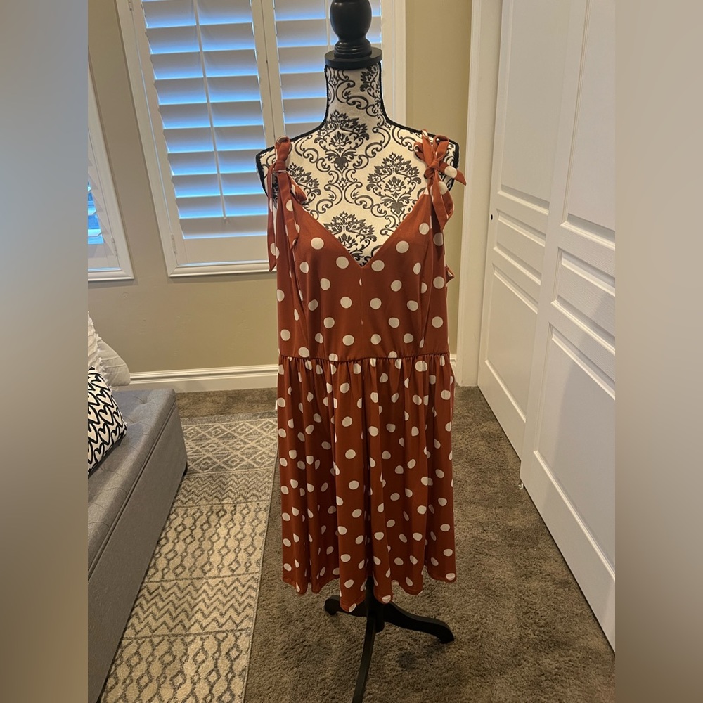 Torrid size 3 coral/blush pink dress.